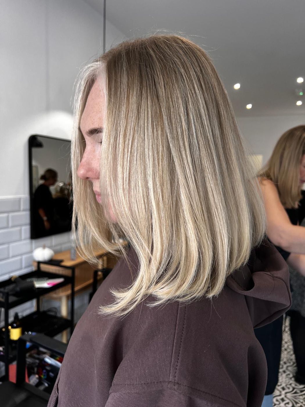 Blonde colour seen in profile
