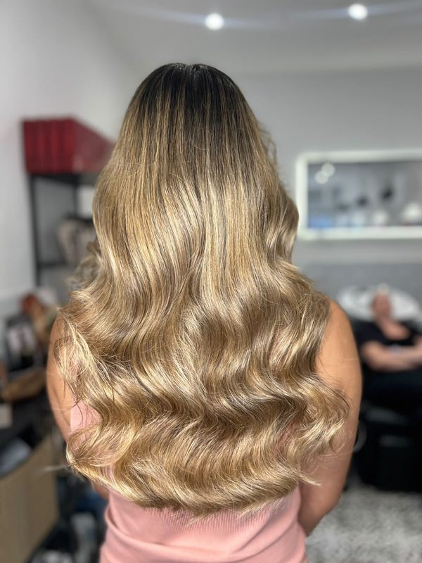 Golden blonde waves, by Lauren